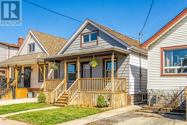 70 ROBINS AVENUE, Hamilton (Crown Point), Ontario L8H4N4