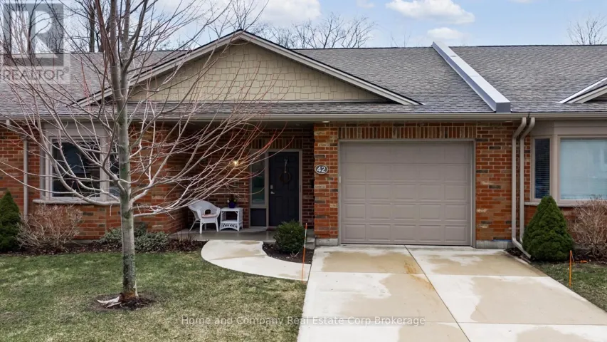 42 BAYFIELD MEWS LANE, Bluewater (Bayfield), Ontario N0M1G0