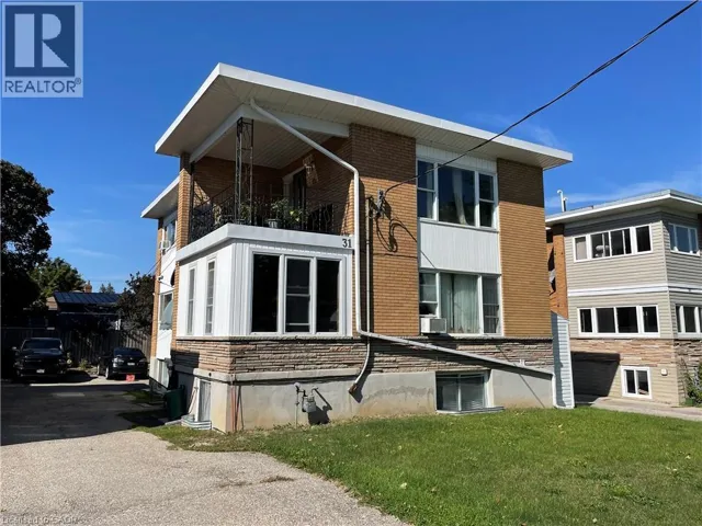 31 SOUTHDALE Avenue, Kitchener, Ontario N2M3V4