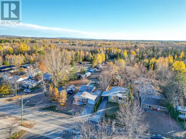 994 PREMIER ROAD, North Bay (Ferris), Ontario P1A2H8