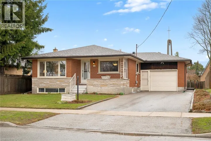 228 KENNETH Avenue, Kitchener, Ontario N2A1W4