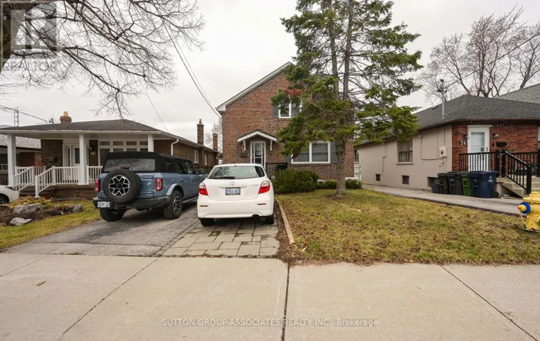 LOWER - 24 ALYWARD STREET, Toronto (Beechborough-Greenbrook), Ontario M6M3L3