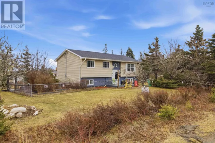 66 Parkwood Drive Drive, Lawrencetown, Nova Scotia B2Z1P2