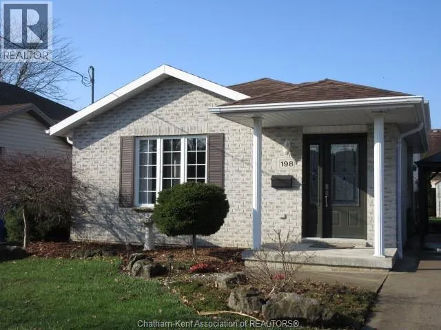 198 WOODS STREET, Chatham, Ontario N7L2Z1