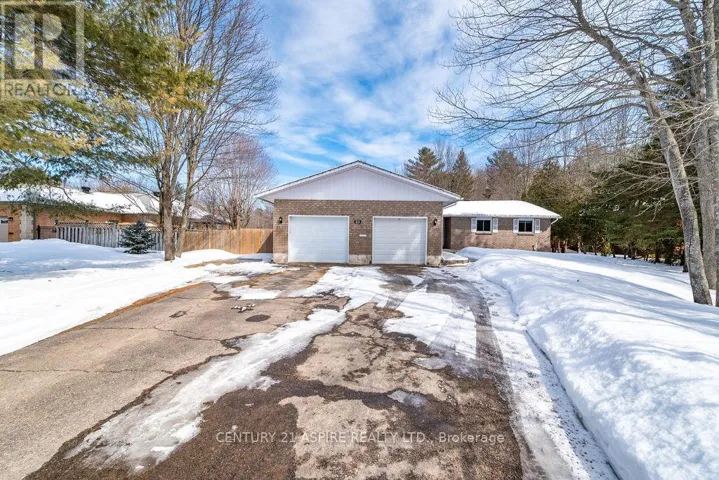 21 HERITAGE DRIVE, Petawawa, Ontario K8H3K9