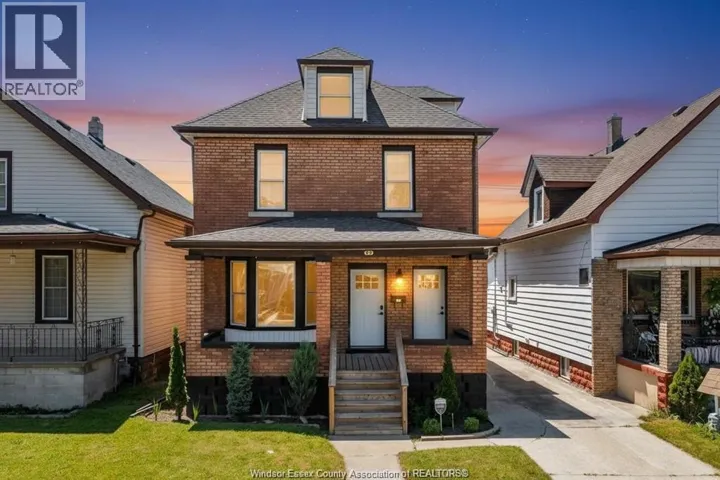 919 PIERRE AVENUE, Windsor, Ontario N9A2K8