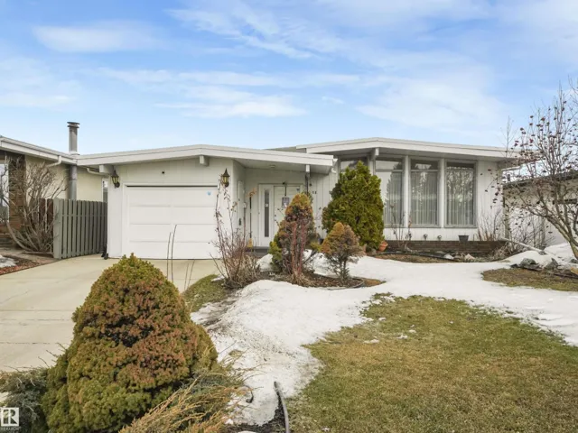 8608 137Ave AV NW, Edmonton, Alberta T5E1X9