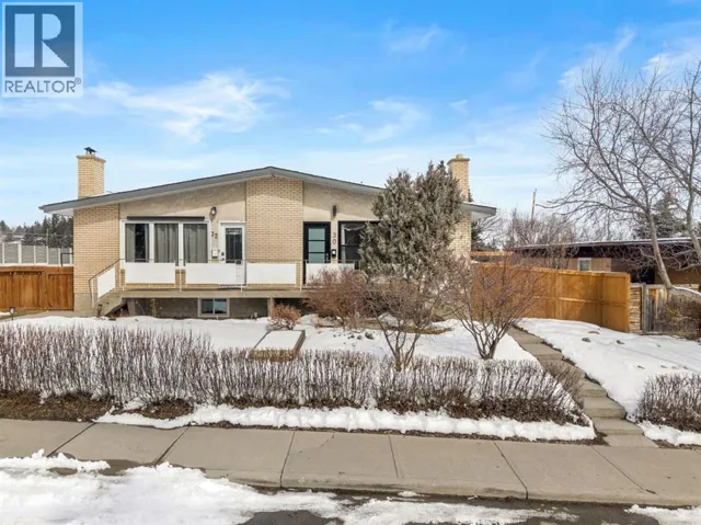 30 Hilton Avenue NW, Calgary, Alberta T2K2H2
