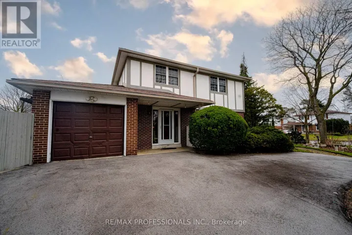 1 BLUEFIN CRESCENT, Toronto (Woburn), Ontario M1H2K9