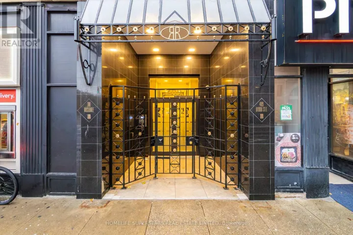PH 3 - 409 BLOOR STREET E, Toronto (Rosedale-Moore Park), Ontario M4W3T2