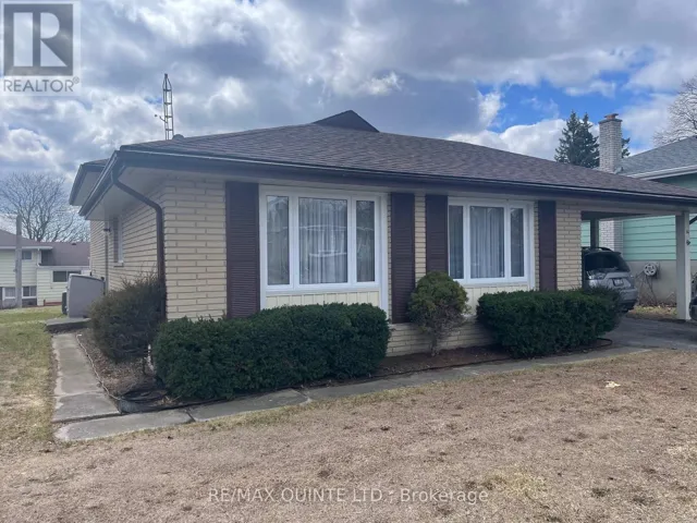 16 BELVEDERE ROAD, Quinte West (Trenton Ward), Ontario K8V4A7