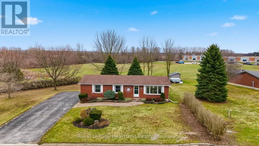 284 MANOR ROAD, North Huron (Wingham), Ontario N0G2W0