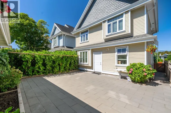 1178 E 12TH AVENUE, Vancouver, British Columbia V5T2J9