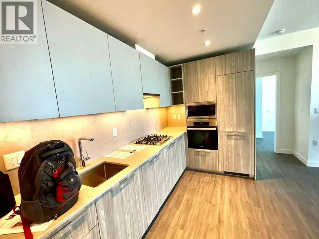 6699 DUNBLANE AVENUE, Burnaby, British Columbia V5H0J8