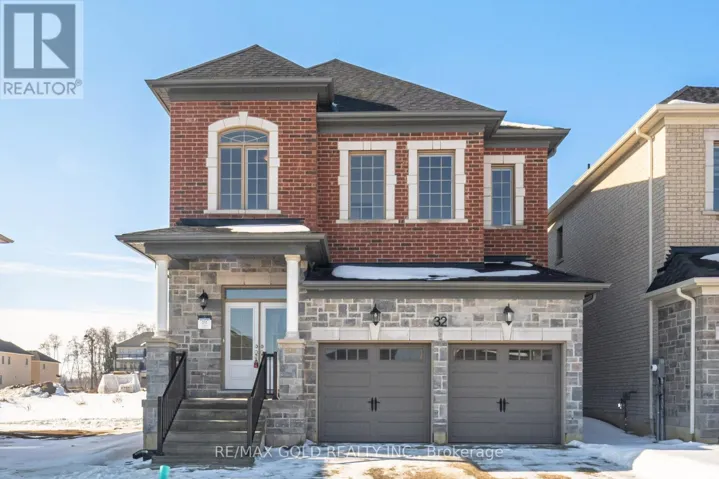 32 ADDISON STREET, Caledon (Caledon East), Ontario L7C4N2
