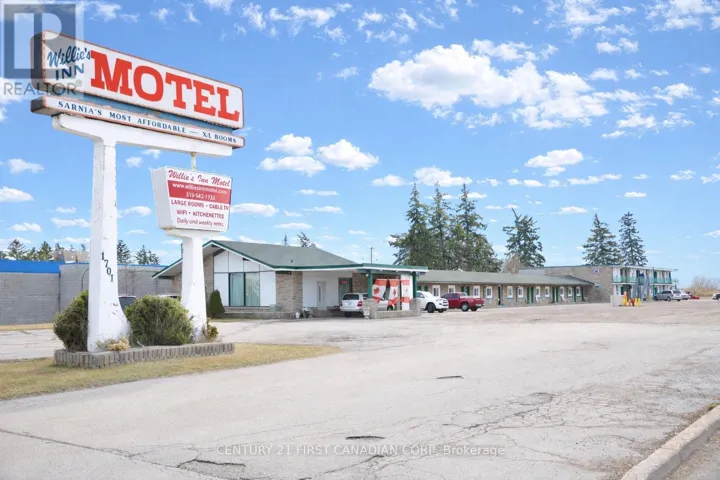 1701 LONDON LINE, Sarnia, Ontario N7W1B1