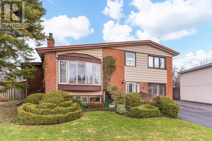 32 BENPRICE COURT, Toronto (Woburn), Ontario M1H1N3