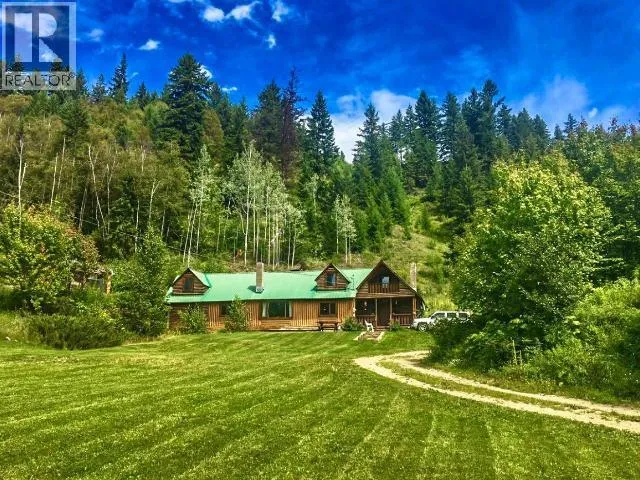 2545 Child Road, Clearwater, British Columbia V0E3A0