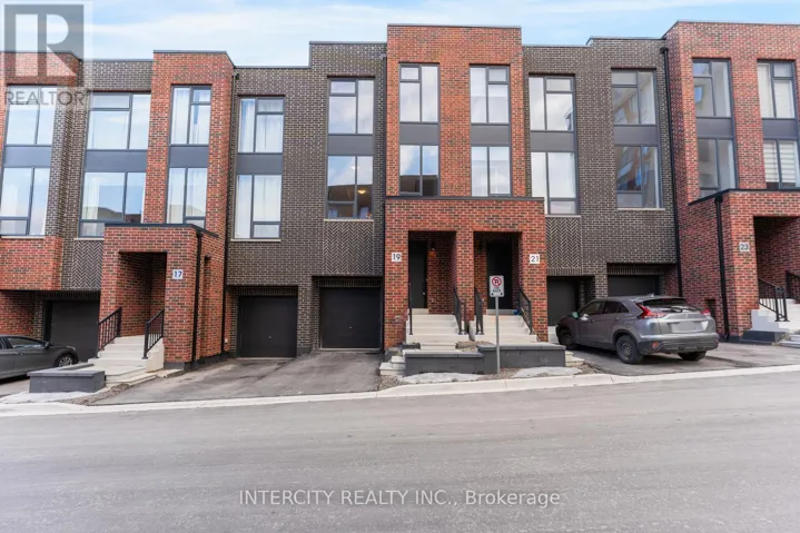 19 DESIREE PLACE, Caledon (Bolton West), Ontario L7E4L2