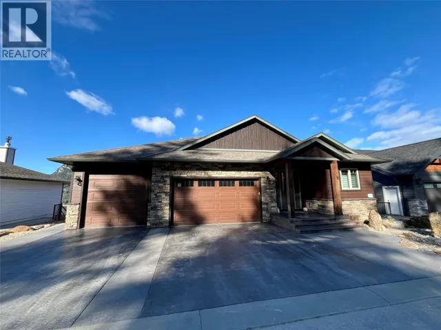 230 Sunset Drive, Sicamous, British Columbia V0E2V1