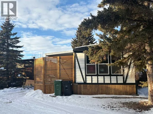 429, 3223 83 Street NW, Calgary, Alberta T3B5P2