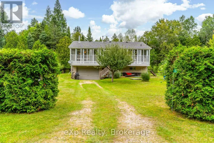 27 BELL DRIVE, Northern Bruce Peninsula, Ontario N0H2T0