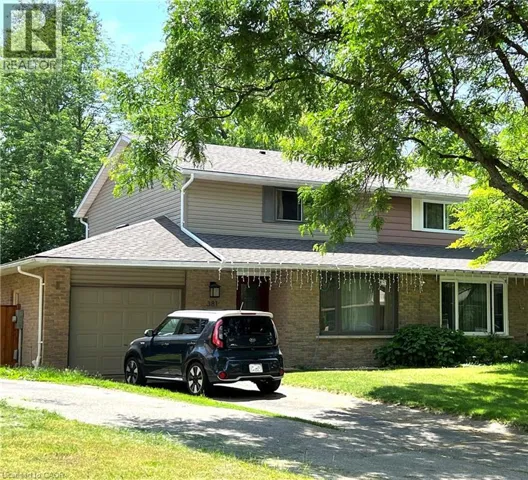 381 VOGEL Place Unit# Lower, Waterloo, Ontario N2L5V8