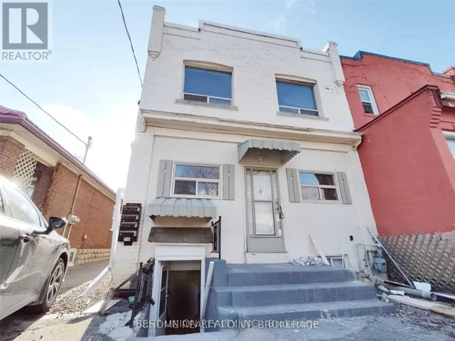 2 - 25 SIXTH STREET, Toronto (New Toronto), Ontario M8V3A7
