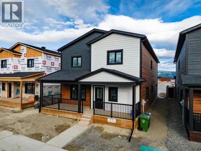 35 WYVERN AVENUE, Whitehorse, Yukon Y1A0T6