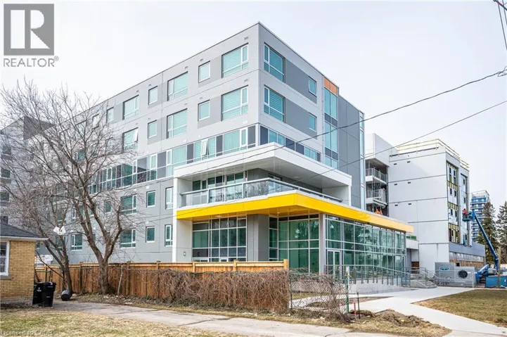 316 BATAVIA Place Unit# 121, Waterloo, Ontario N2L3W2