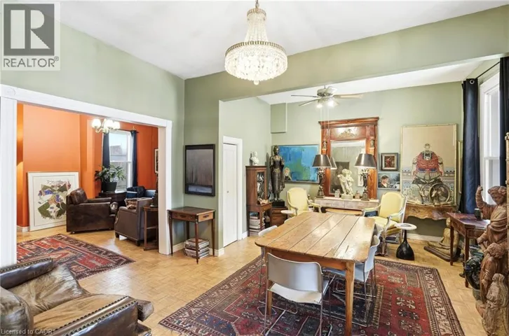 164 MACNAB Street N, Hamilton, Ontario L8R2M4