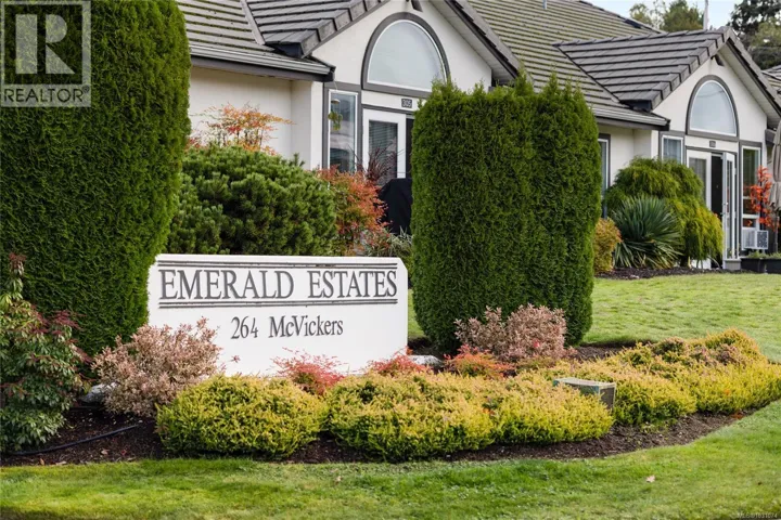 204 264 McVickers St, Parksville, British Columbia V9N2N5
