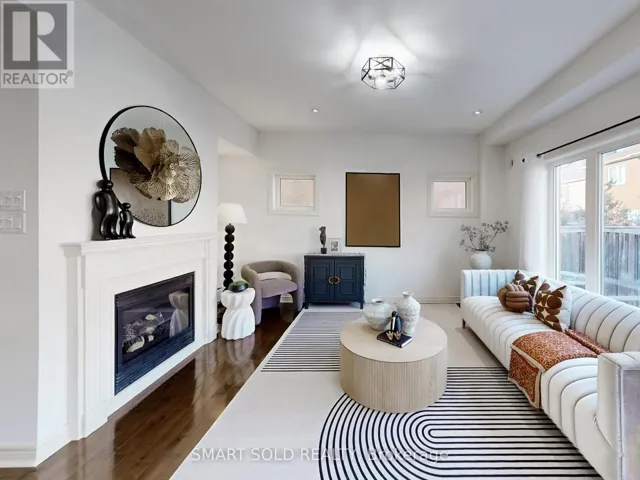 25 FIELDFLOWER CRESCENT, Richmond Hill (Jefferson), Ontario L4E5E9