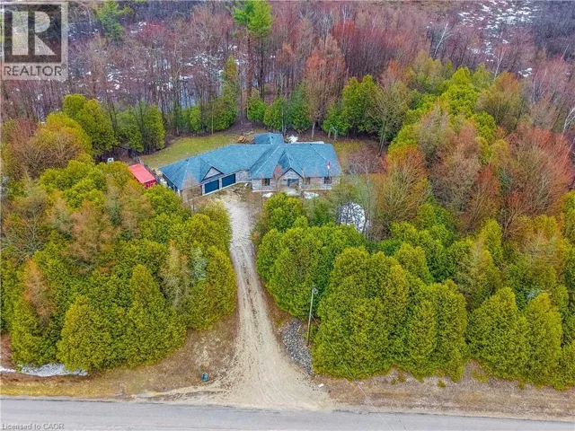 90806 DRIFTWOOD BEACH Road, Clifford, Ontario N0G1M0