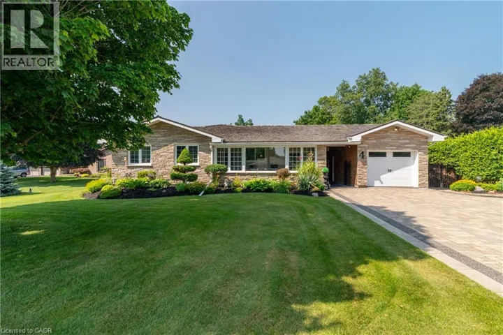 4 COLONIAL Drive, Ayr, Ontario N0B1E0