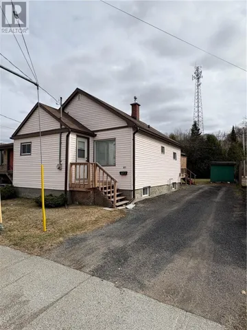 877 Martindale, Greater Sudbury, Ontario P3E4H9