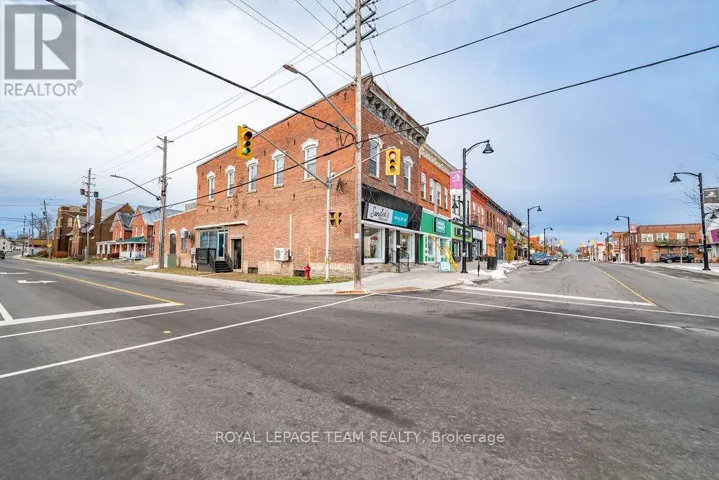 4 ELGIN STREET, Arnprior, Ontario K7S1N3