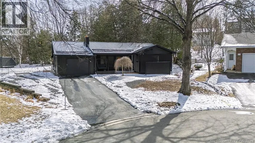 34 Simcoe Court, Fredericton, New Brunswick E3B2W9