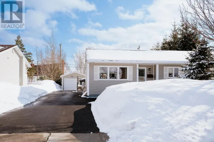 11 Bowes Street, Gander, Newfoundland & Labrador A1V1E5