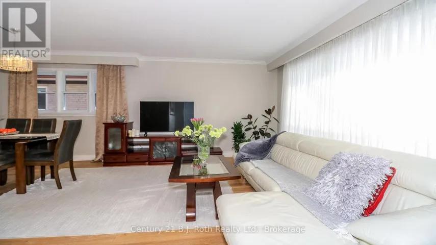 156 THE WESTWAY, Toronto (Kingsview Village-The Westway), Ontario M9P2C1