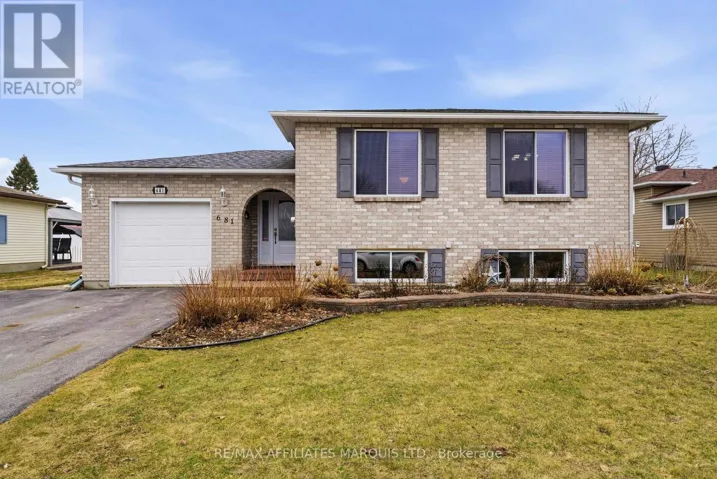 681 CHAMPLAIN DRIVE, Cornwall, Ontario K6H6P4
