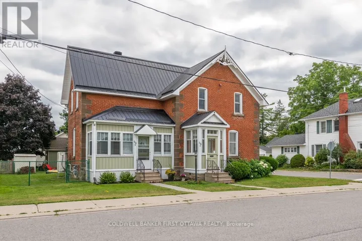 256 A&B FLORA STREET, Carleton Place, Ontario K7C3M4
