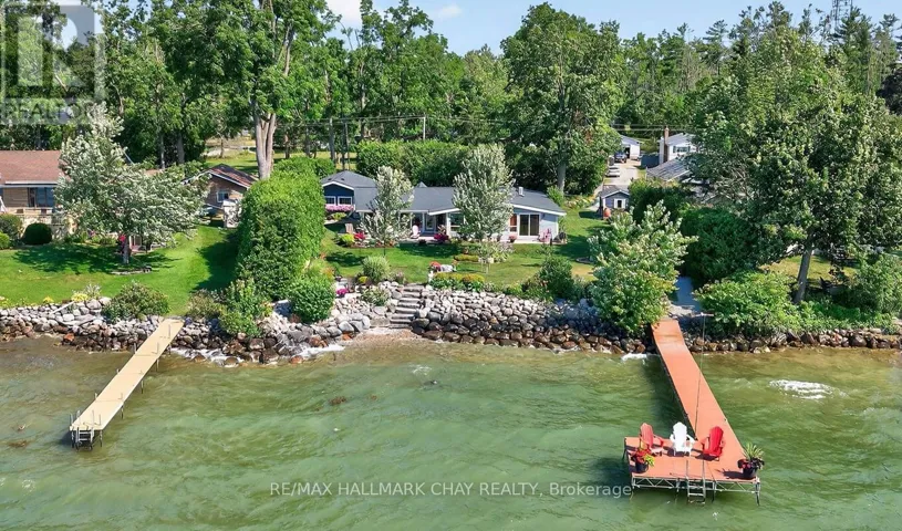 7 LAKESHORE ROAD E, Oro-Medonte, Ontario L0L2E0