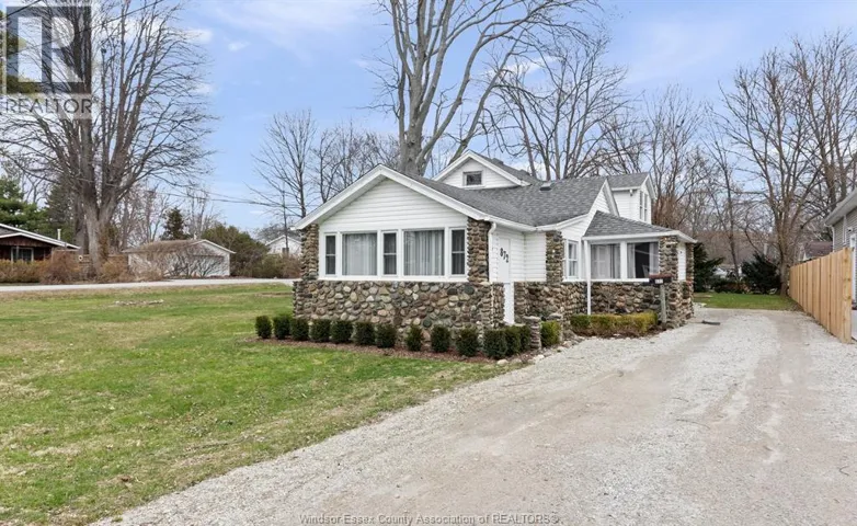 872 ERIE AVENUE, Kingsville, Ontario N9Y3E1