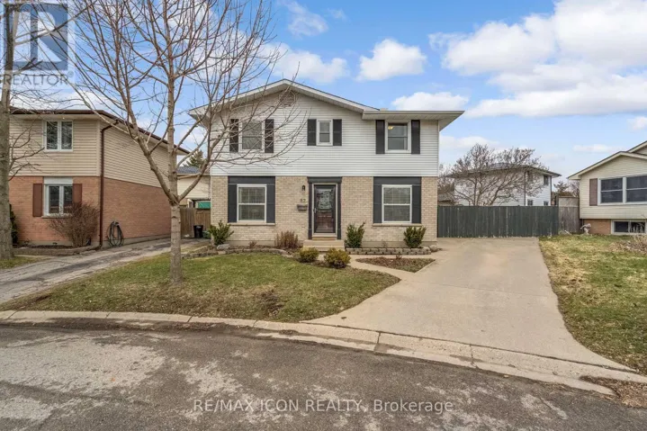 82 BLOOMSBURY COURT, London East (East I), Ontario N5V3N8
