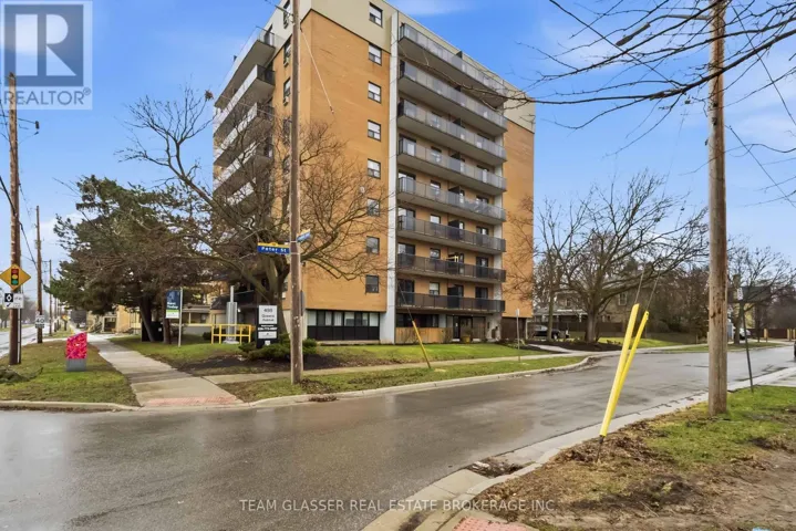 802 - 498 QUEENS AVENUE, London East (East F), Ontario N6B3K9