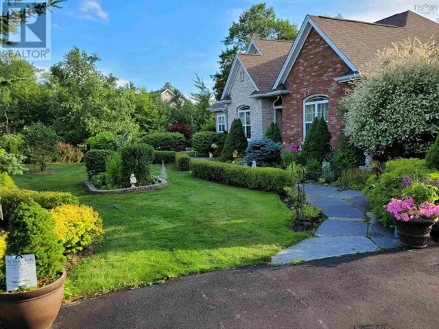 152 Briancrest Road, Windsor Junction, Nova Scotia B2T2A1