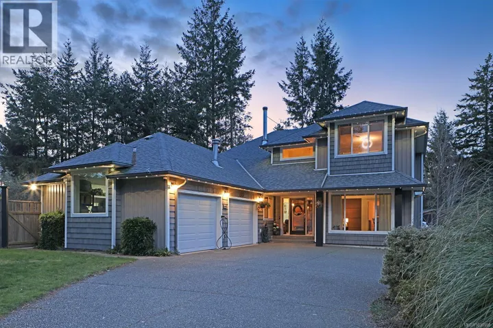 1669 Essex Pl, Comox, British Columbia V9M4C6