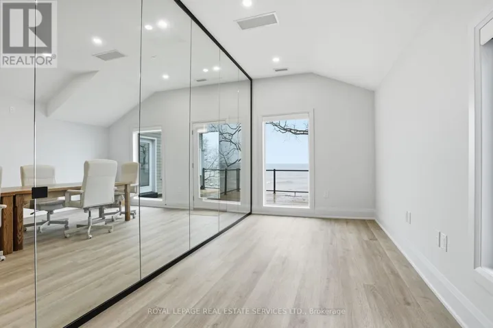 4 - 2100 OLD LAKESHORE ROAD, Burlington (Brant), Ontario L7R1E3