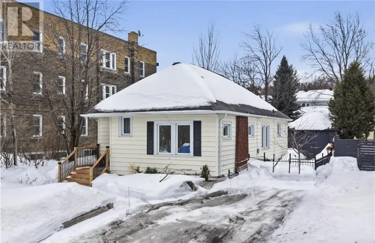 111 KINGSMOUNT Boulevard, Sudbury, Ontario P3E1K8